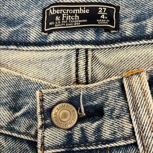 Abercrombie & Fitch High Rise Wide‎ Leg Relaxed Jean Women’s Size 27 Distressed